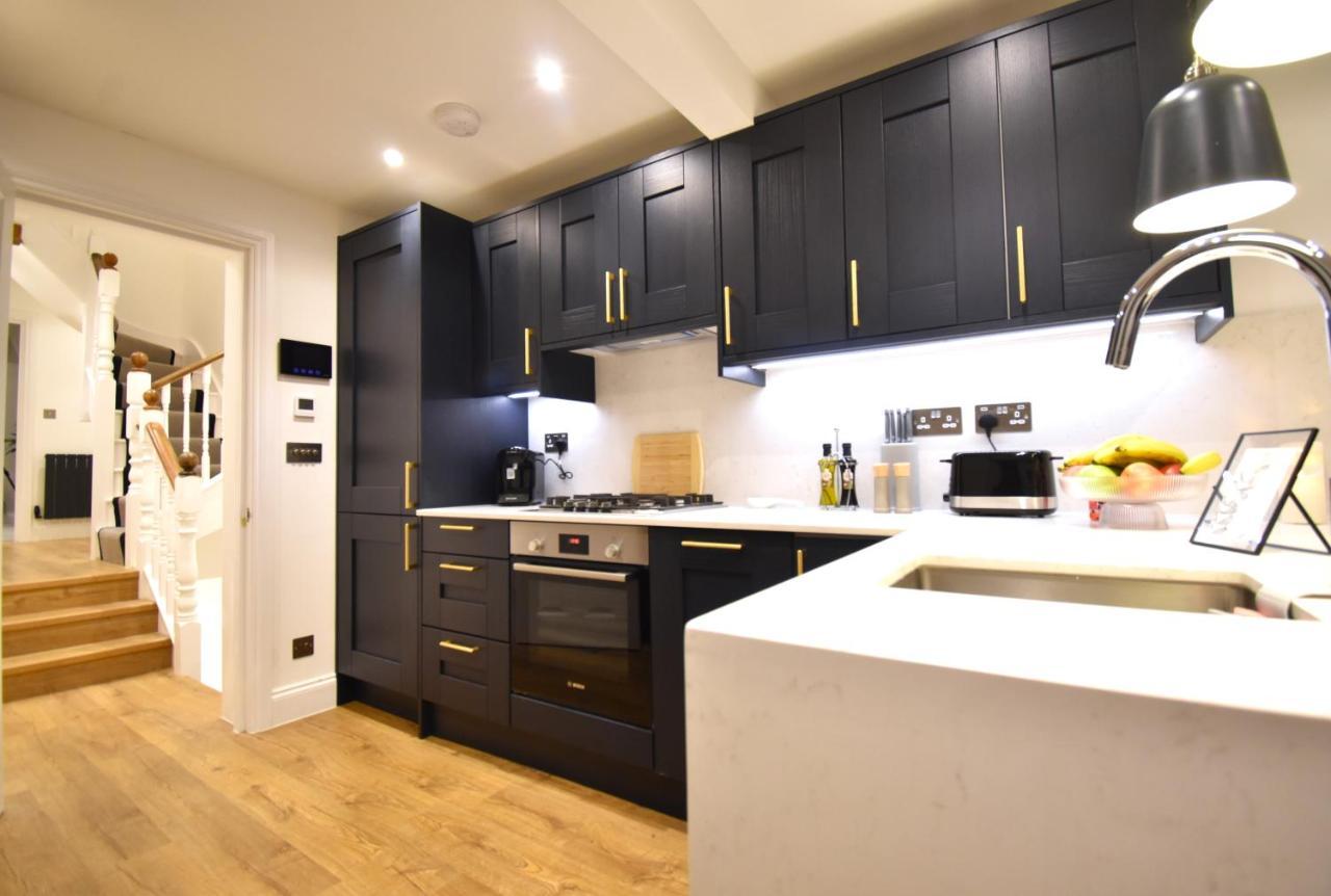 Stunning 3 Bed Apartment Лондон Екстер'єр фото